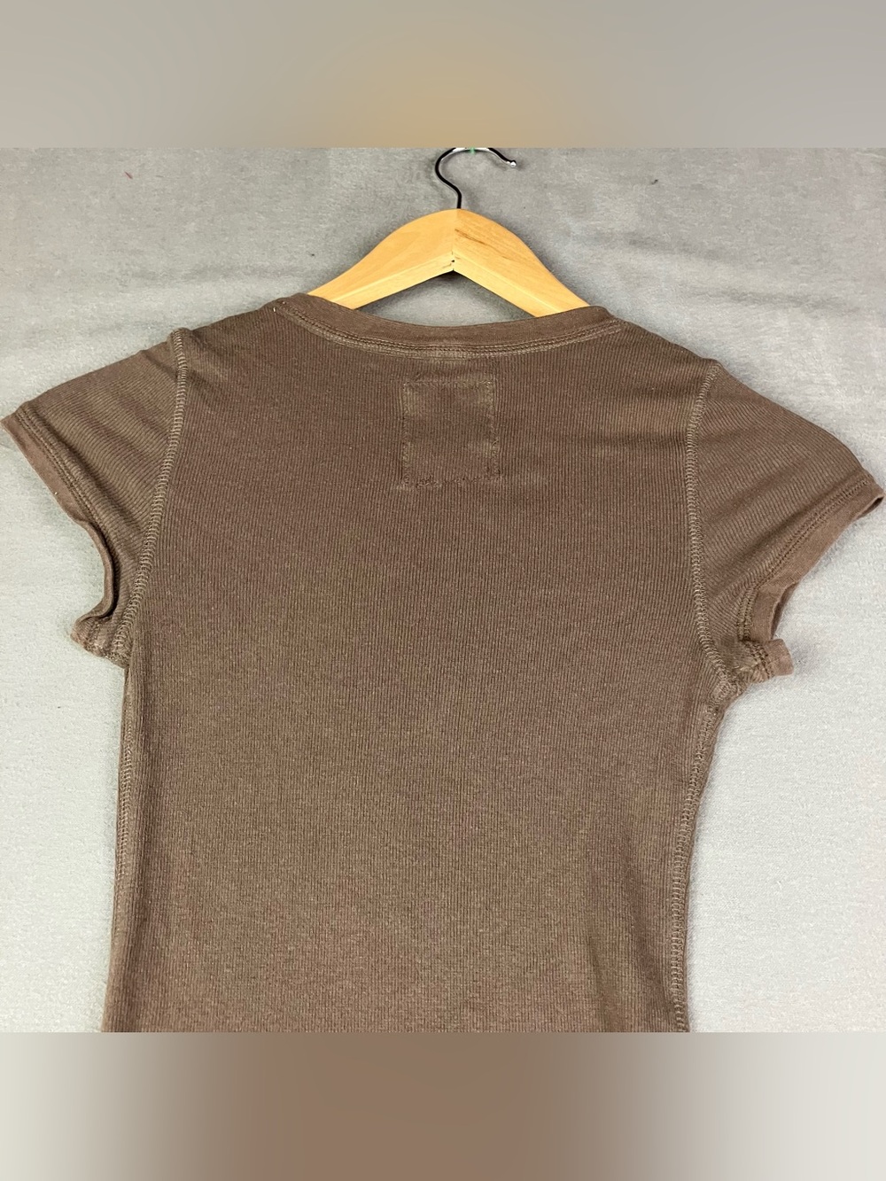 Vintage Y2K American Eagle Women’s Size XS Slim Henley Ribbed Short Sleeve Shirt - Picture 7 of 11